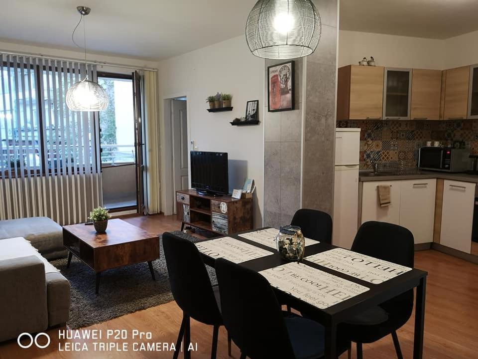 Sea Garden Apartment Idm Varna Eksteriør bilde